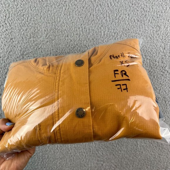 The north face durable utility jacket mustard size XS - Picture 10 of 10